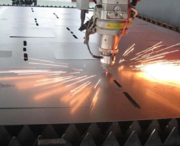 Laser cutting with nitrogen in the industrial sector